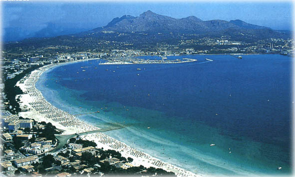 Vista aèria de la platja d'Alcúdia