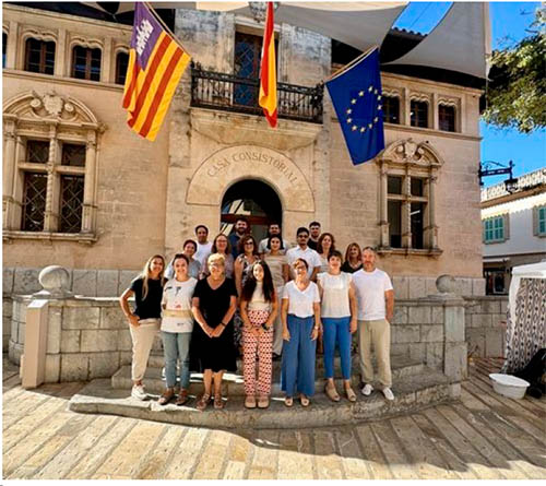 /ajuntament/ca/documentos/imatges_noticies/ajoves-m.jpg