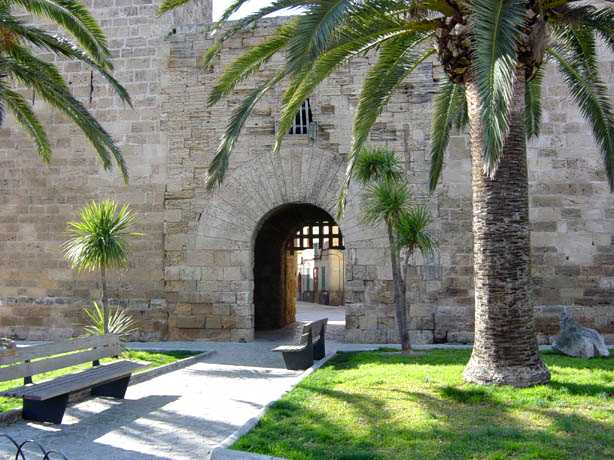 Puerta de Xara (Muralla Medieval)